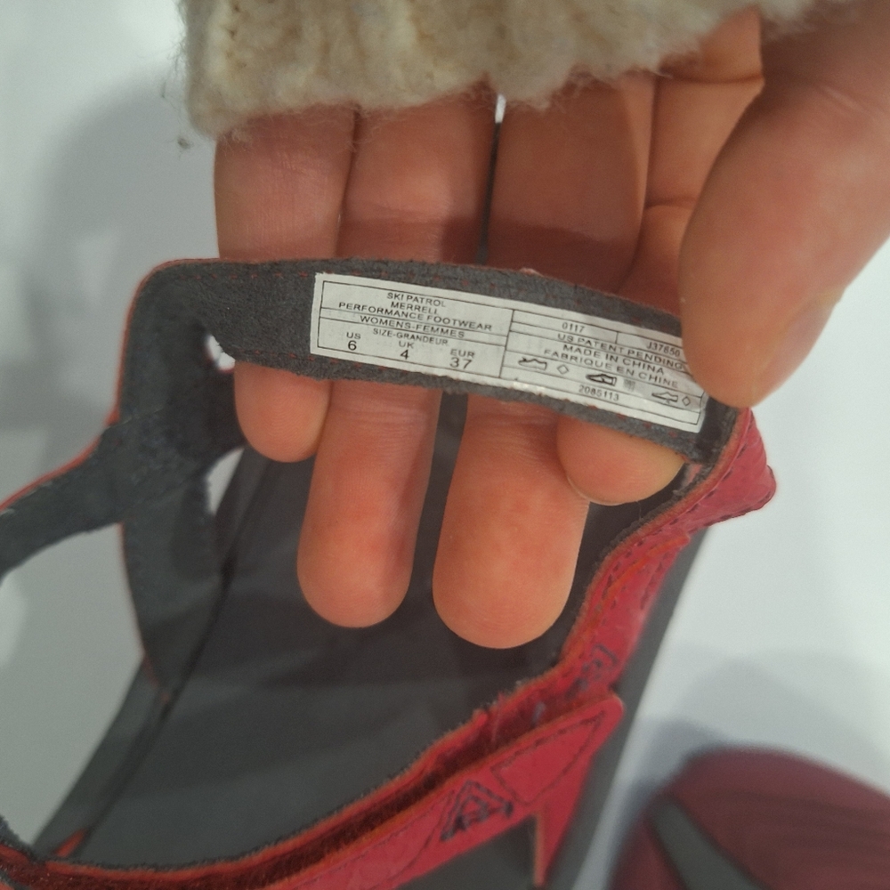 Merrell Sadles - Picture 2 of 3